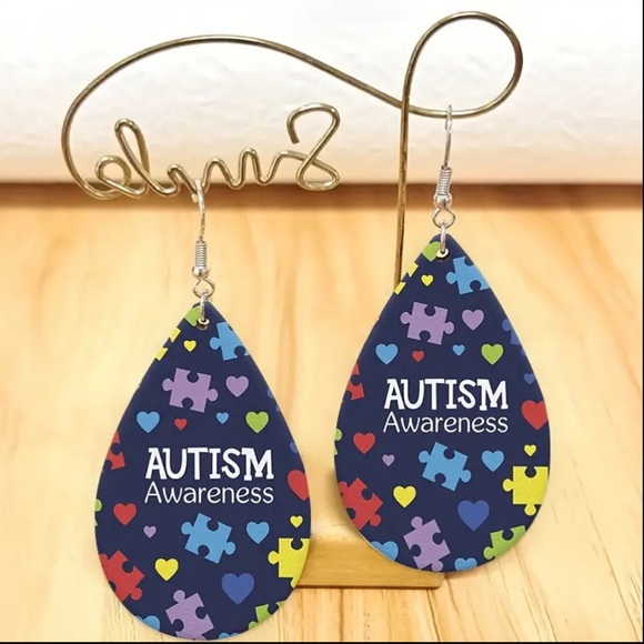 🧩❤️ Autism Awareness Faux Leather Teardrop Lightweight Dangle Earrings🧩❤️ - Picture 1 of 3